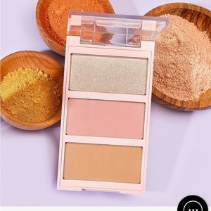 NWT tarte Cheeky claymate face palette - bronzer blush highlighter